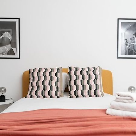 Two Bedroom Apartment By Buonomo Stays Short Lets & Serviced Accommodation In Balham With Balcony London Kültér fotó