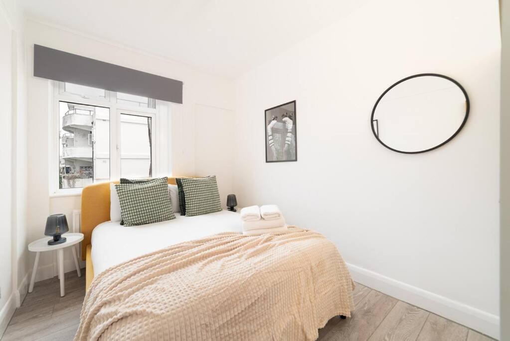 Two Bedroom Apartment By Buonomo Stays Short Lets & Serviced Accommodation In Balham With Balcony London Kültér fotó
